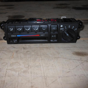 Климат-контроль Nissan U14 Bluebird