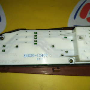 Пульт стеклоподъемника TOYOTA Corolla NZE120 перед, прав