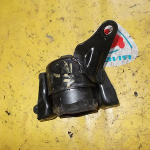 Подушка двигателя Toyota 1AZ/2AZ-FSE/3S-GTE AZT250/ST246/ACM21/AZR60 перед, прав