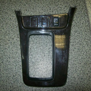 Консоль кпп Toyota GX90