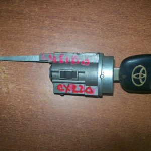 Замок зажигания TOYOTA CXR/TCR10/20 личинка