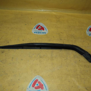 Держатель дворника Toyota Passo KGC10 R