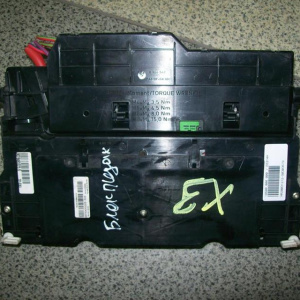 Блок предохранителей BMW X3 E83 8387153