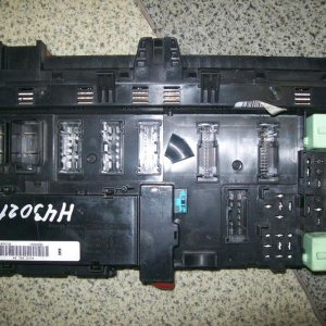 Блок предохранителей BMW X5 E53 салон 61138380409