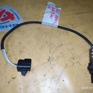 Датчик кислородный Mazda B3 Demio DW3W 4 конт. номер 1 S84 B5E1 495F4 / B5E118861B