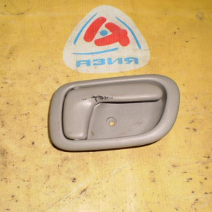 Ручка двери внутренняя TOYOTA Carib/Sprinter/Corolla AE110 R внутр.FR=RR 69205-12160