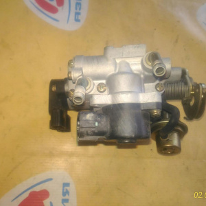 Заслонка дроссельная Nissan QG15/QG18 Bluebird Sylphy G10 с вакум RTR50-17 + AEB208-03