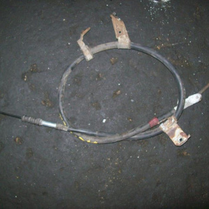 Тросик Ручника Toyota ACA20 RAV4 зад, лев диск