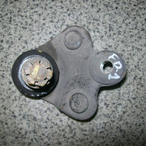 Шаровая Honda FD1/FD2/FD3 Civic перед, лев