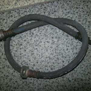 Шланг тормозной Toyota NZE120 перед, лев
