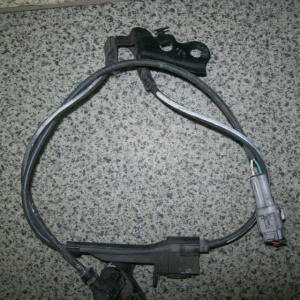 Датчик ABS Toyota Corolla ZZE120/NZE120/NZE124 перед, лев
