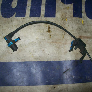 Датчик ABS Toyota Carina ED/Corona Exiv ST200 перед, лев