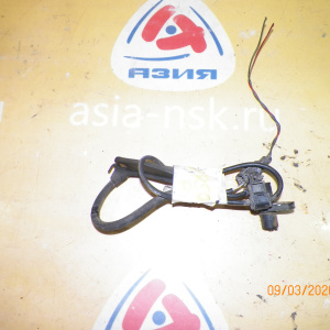 Датчик ABS Toyota Lite Ace Noah/Town Ace Noah CR50/SR50/KR52 перед, лев 4WD