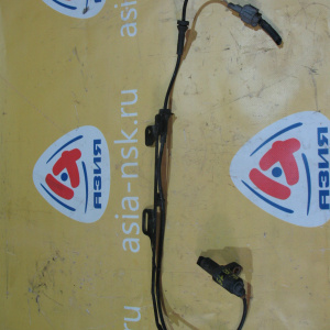 Датчик ABS Nissan Sunny B15 зад, прав целый.