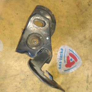 Крепление подушки ДВС Toyota 2AZ-FE RAV4 ACA31 4WD U140F F