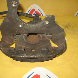 Суппорт TOYOTA SR40 Lite Ace Noah/Town Ace Noah перед, прав 6010