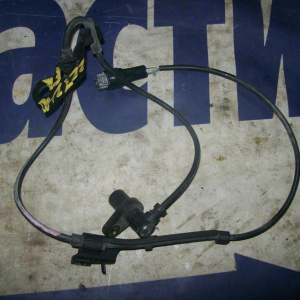 Датчик ABS Toyota Allion/Premio ZZT240/ZZT245 перед, прав 8954220170