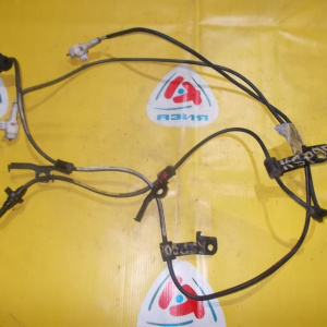 Датчик ABS Toyota Vitz KSP90 перед, лев 89543-52030