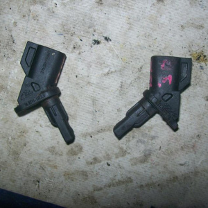 Датчик ABS Mazda Axela BK3P перед, лев