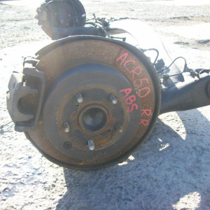 Балка Toyota ACR50/GSR50 Estima 2WD ABS DISK. В сборе с тросами ручника. R