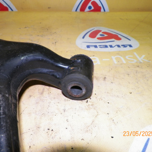 Рычаг Toyota ANH20/AHR20/ACR50/ACR55/GSR50/MNH15GSR55/GGH30 Estima/Alphard/Vellfire перед, прав 48068-28140