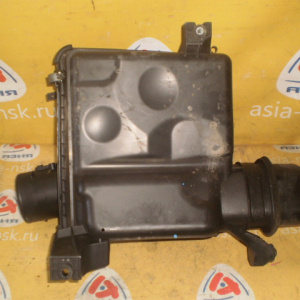 Корпус воздушного фильтра Toyota USK56 Tundra 177010S010