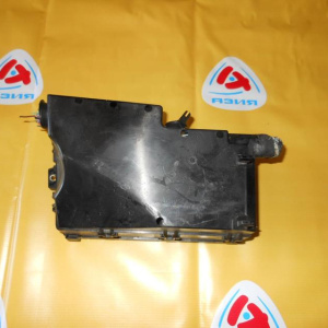 Блок предохранителей Mazda Axela BK5P ZY '2003