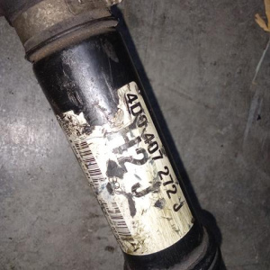 Привод Audi C5/4B2 A6 перед, прав ABS AT (дефект пыльника) 4D0407272J