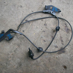 Датчик ABS Toyota RAV4 ACA30 перед, прав