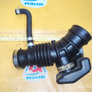 Гофра впускного коллектора Nissan QG15/QG18 Bluebird Sylphy QNG10/B15 '08.2000-02.2003 4WD резиновая, 3 трубки OLD ( ) 165786N100