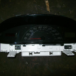 Панель приборов TOYOTA Vitz KSP90