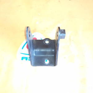 Крепление подушки ДВС Toyota 1AZ-FE/2AZ-FE RAV4 ACA21 4WD U140F зад. R