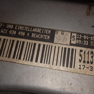 Двигатель Volkswagen Passat AZX-020490 EA395 2.3L VR5 5AT БЛОК+ГБЦ B5/3B3 '2005