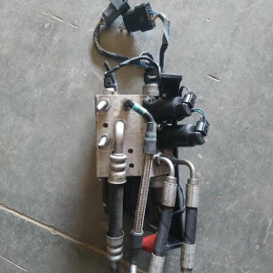 Блок клапанов подвески BMW 7-Series E65/E66 N62B44 Dynamic Drive 37206758704 '2000-2008