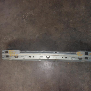 Усилитель бампера Nissan March Box K11 R