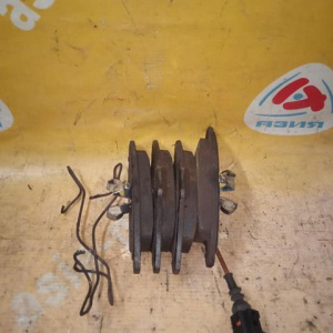 Колодки тормозные Audi A3 8P1/8PA Диск 288X25MM (с датчиком) F