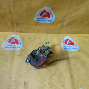 Замок двери Toyota ST190 Corona/Caldina перед, лев