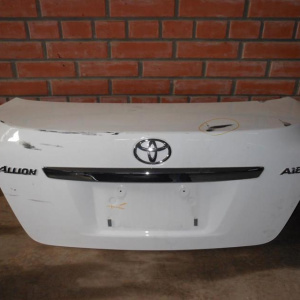 Крышка багажника TOYOTA Allion ZRT260 (деф)