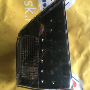 Вставка между стопов Mitsubishi Outlander CW5W R