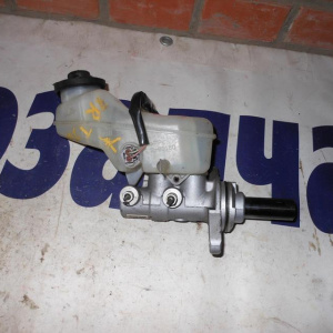 Главный тормозной цилиндр Toyota ZRT260 Allion