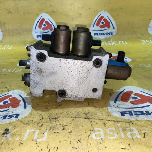 Блок клапанов подвески Land Rover Discovery LT/L318 '2004