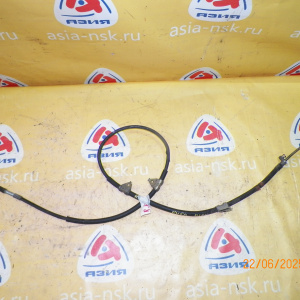 Тросик Ручника Toyota SV50, AZV50 Vista зад, прав диск