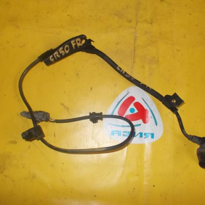 Датчик ABS Toyota Lite Ace Noah/Town Ace Noah CR50/SR50/KR52 перед, прав 89542-28080