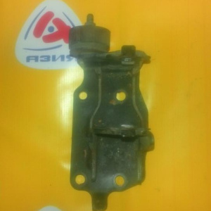 Крепление подушки ДВС Toyota 2GR-FE Estima GSR55 4WD U660F L