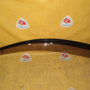 Ветровик Toyota Voltz ZZE136 перед, лев