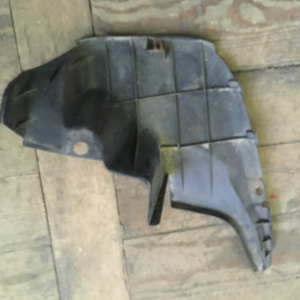 Подкрылок Toyota Vitz NCP10 зад, лев 52592-52060/70