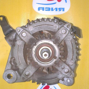 Генератор TOYOTA 2AZ-FE ACR50 4 к пластиковая крышка дефект разъема