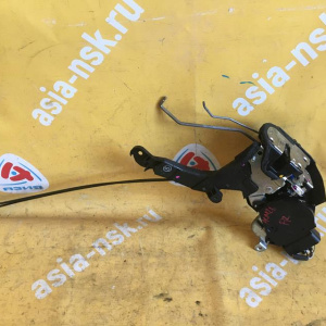 Замок двери Toyota ACM21 Ipsum (6 контактов) перед, прав