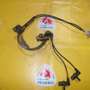 Датчик ABS Toyota ZZE128 перед, лев