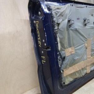 Дверь боковая Land Rover Discovery LT/L318 '1998-2004 в сборе (без зеркала) перед, лев